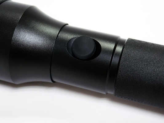 IPX7 resistência de água da lanterna elétrica IPX7 do bolso do diodo emissor de luz Edc com 3 * baterias de D