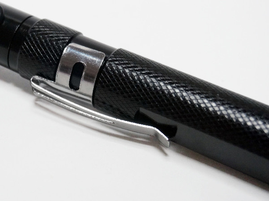 O telescópio conduziu Penlight com tipo liso impermeável da lente do grampo IP44 do bolso
