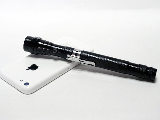 A lanterna elétrica telescópica 120cd IPX4 da pena do diodo emissor de luz de 2 ímãs Waterproof pegara ferramentas