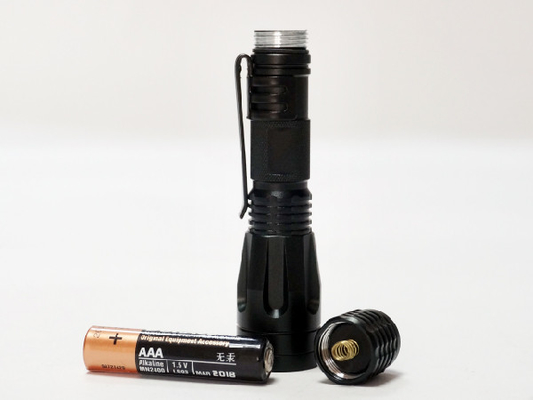 Lanterna elétrica Aero do diodo emissor de luz Keychain da categoria A7075 com o grampo da pena da alta intensidade