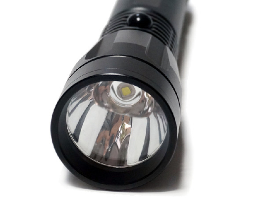 Poder superior de acampamento tático da lanterna elétrica do diodo emissor de luz do CREE com 6 * bateria seca do AAA