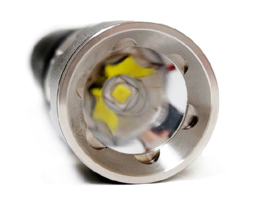 Tipo liso resistência da lente da lanterna elétrica do diodo emissor de luz do sapador-bombeiro do brilho alto de impacto de 1m