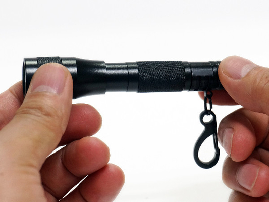 Forme a lanterna elétrica 35lm IP44 do diodo emissor de luz Keychain do costume que avalia 0.6W saída máxima